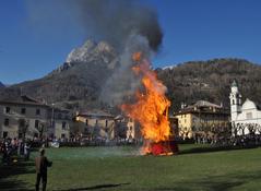 Falò de La Vecia Popa